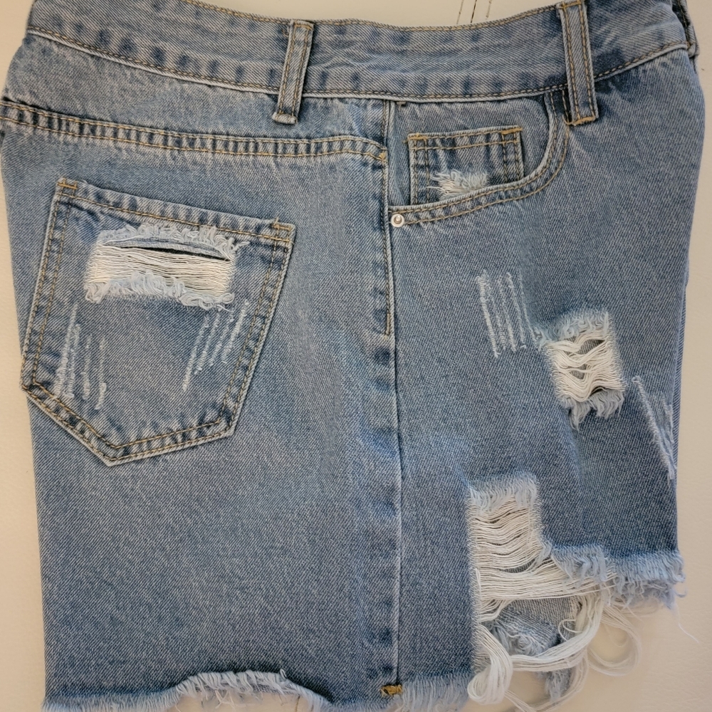 EUC Shein Jean Shorts  Women's SM - Picture 7 of 13